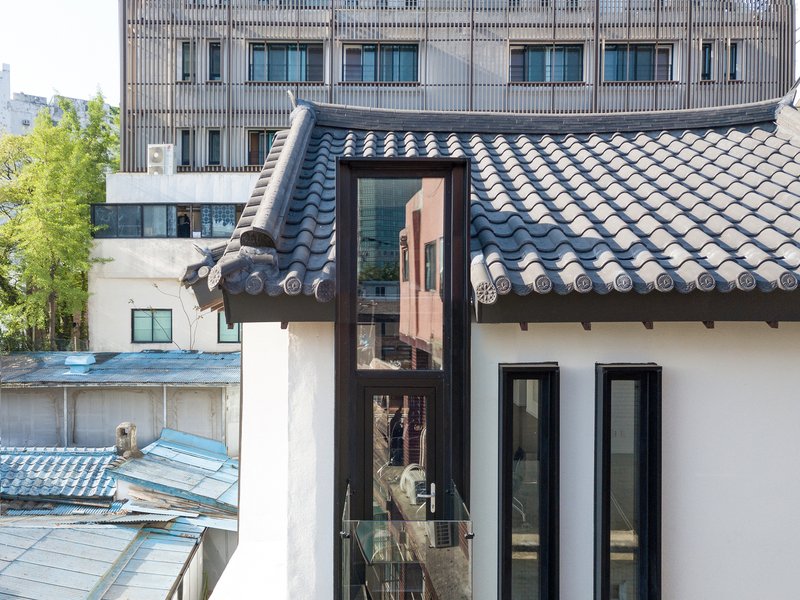 Designing With Living Systems: Discover the Works of Yong Ju Lee Architecture - Image 6 of 26