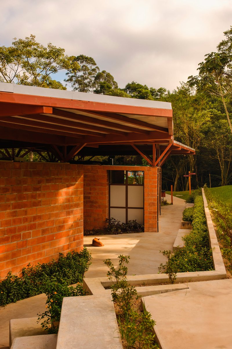 Parque Linear Córrego do Bispo / Natureza Urbana - Imagem 15 de 24