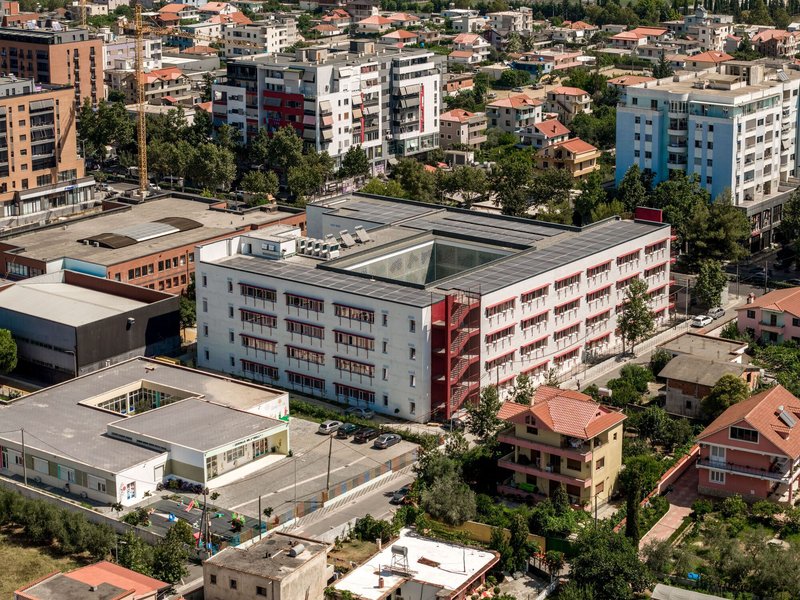 Escola Angela Merkel / Commonsense Studio - Fotografia de Exterior