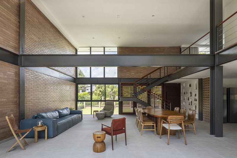 Casa Altiva / Rai Matoso + Nuit Arquitetura - Fotografia de Interiores, Sala de Estar, Madeira, Cadeira